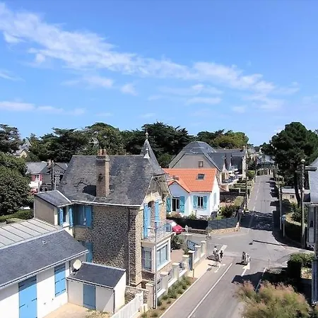 Bright Studio With Balcony - Sea View