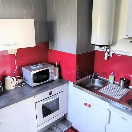 Bright Studio With Balcony - Sea View Appartamento *